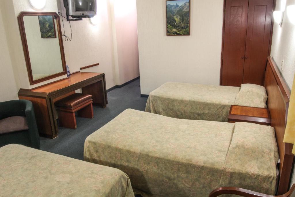 Hotel Antillas Mexico City Room photo